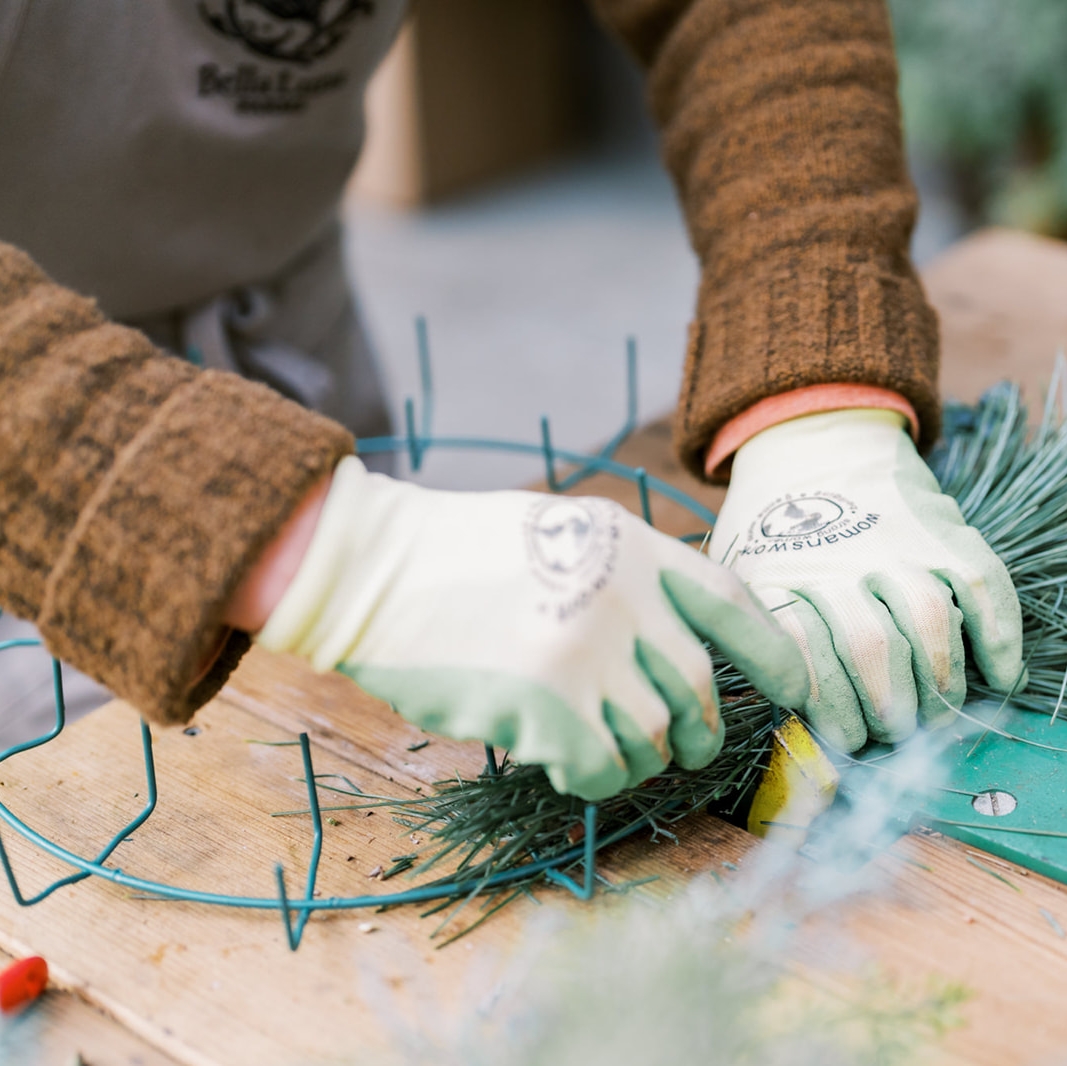 Wreaths & Holiday Centerpieces