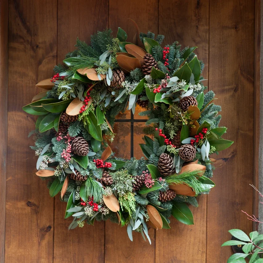 Wreaths & Holiday Centerpieces